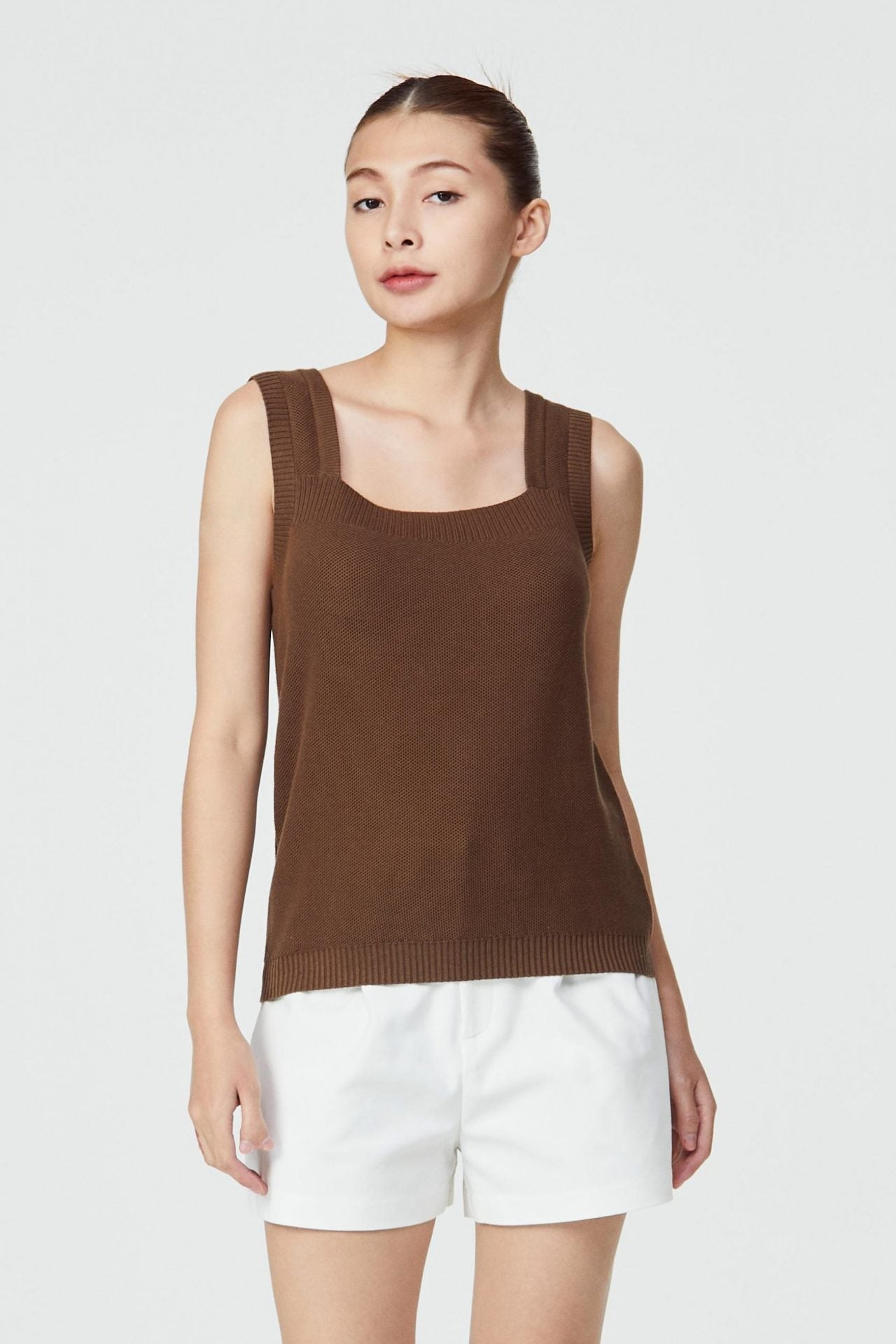 6600 BARK SLEEVLESS KNIT TOP