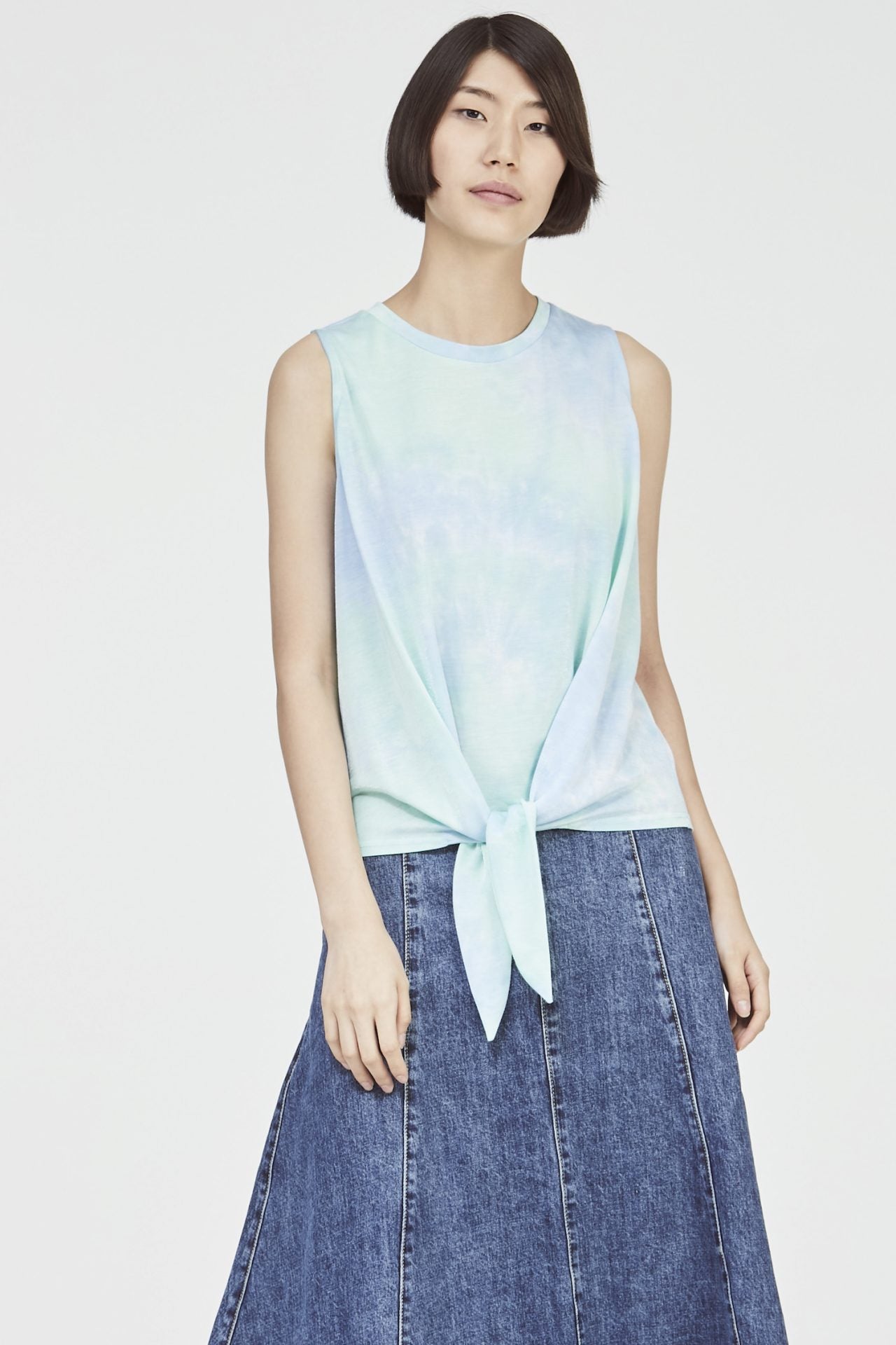 7491 tie-dye knotted sleeveless top aqua