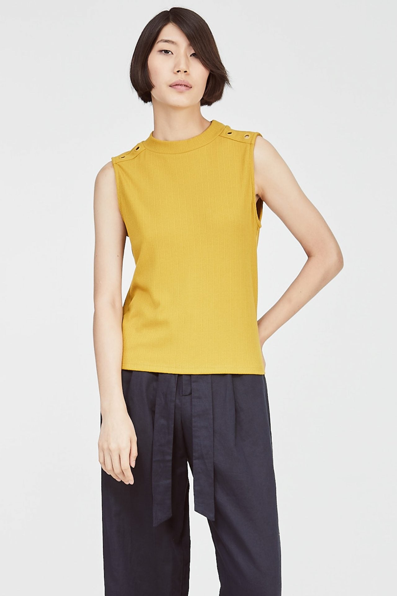 7496 MUSTARD RIBBED SLEEVELESS TOP