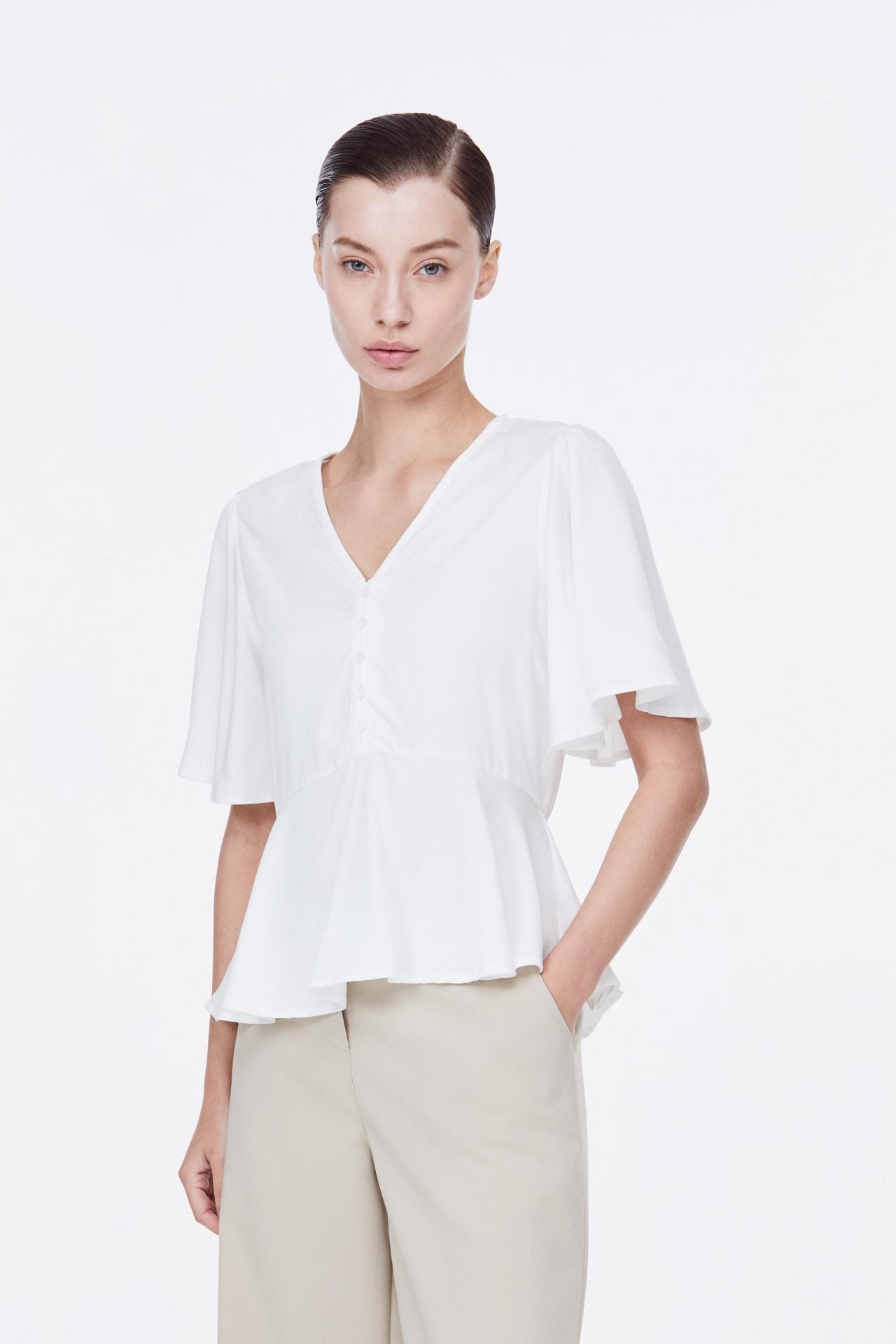 AB 11181 V-NECK BLOUSE CREAM