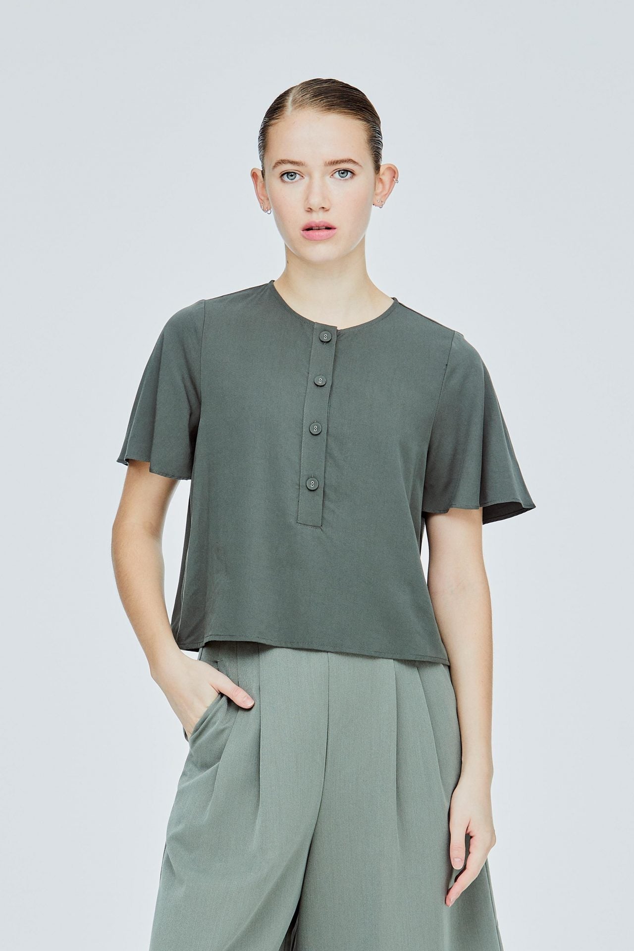 AB 11509 BOXY FLARE SLEEVES TOP HUNTER GREEN