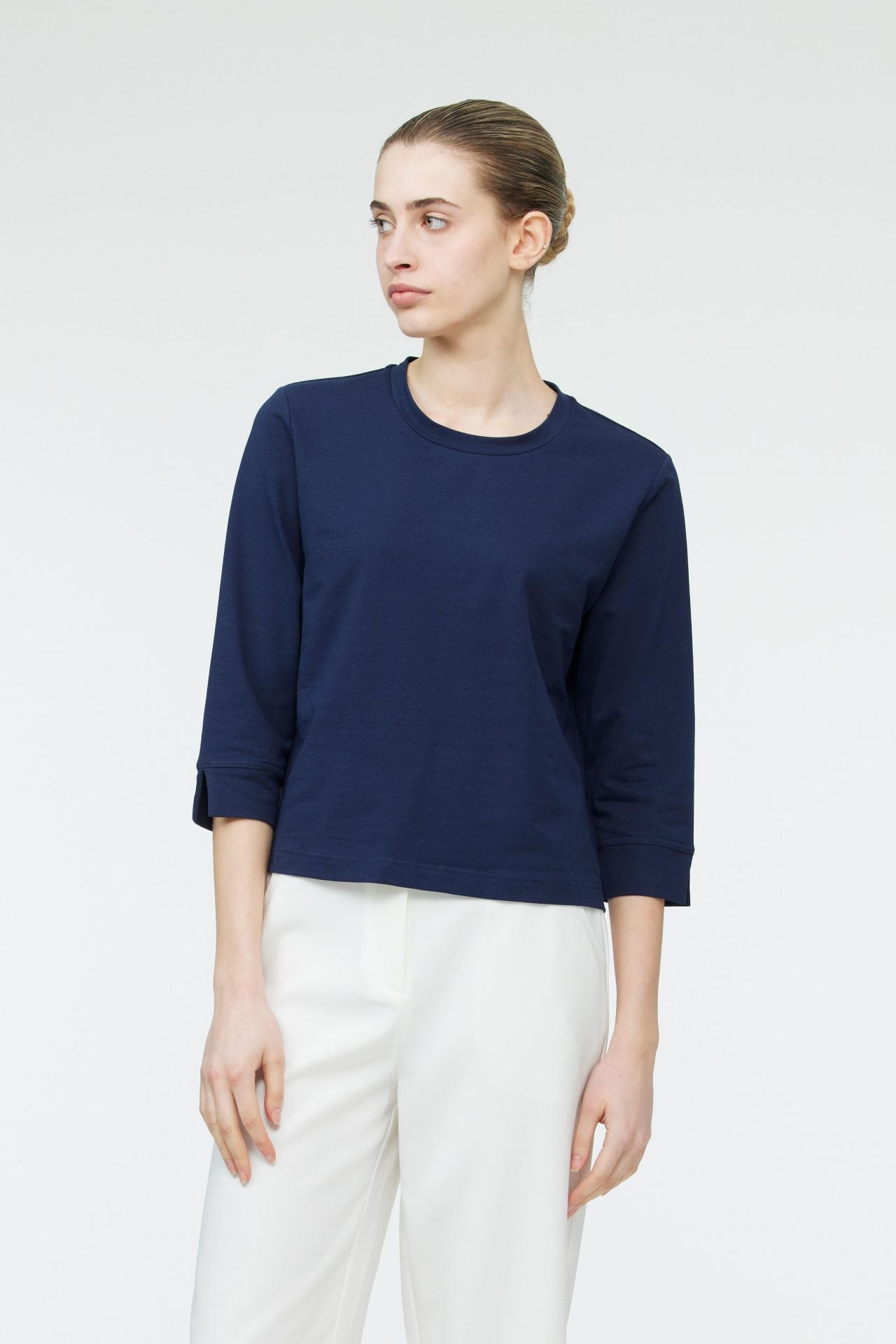 AT 10942 ROUND NECK LONG SLEEVE TOP NAVY