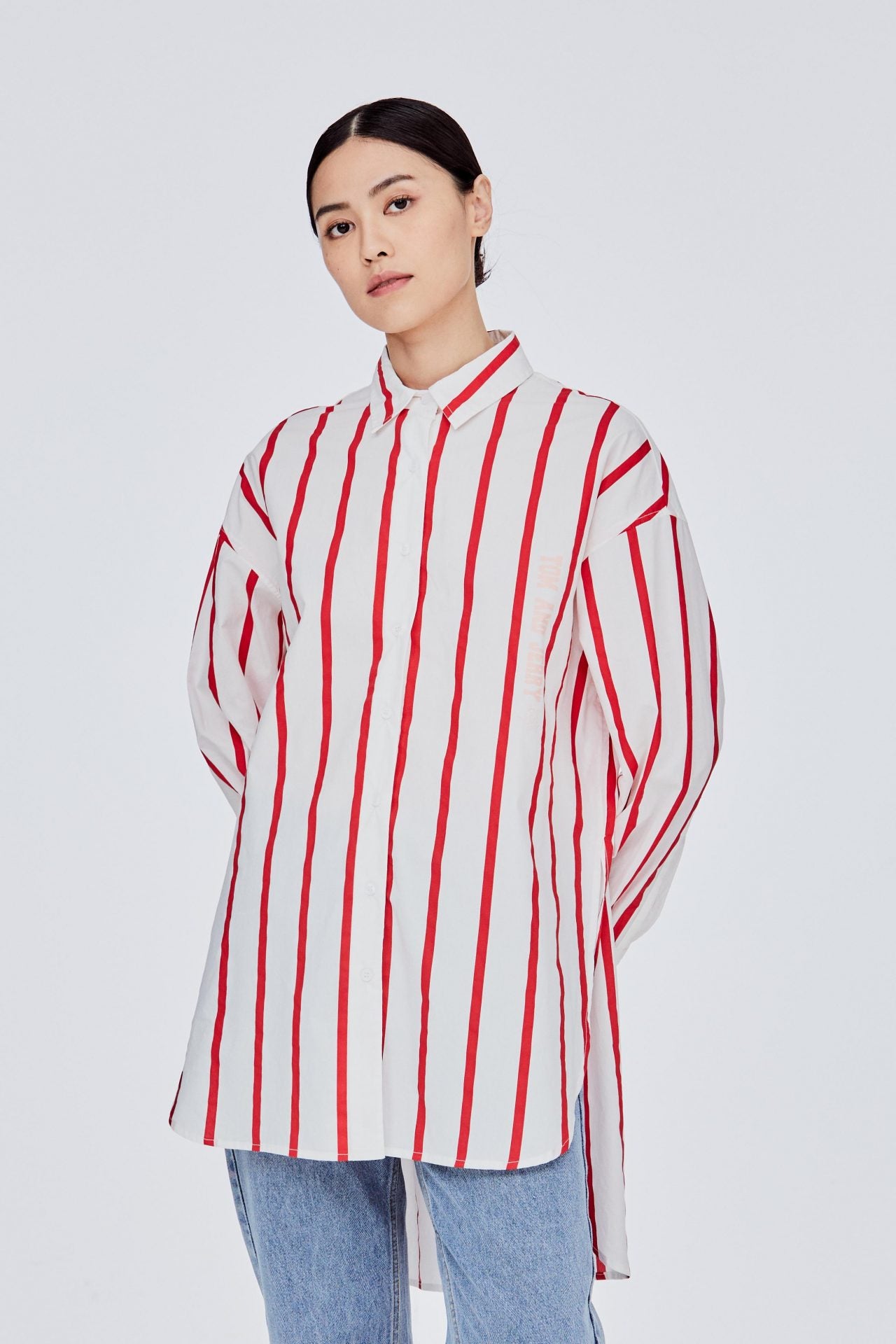 BBL 11658 OVERSIZED LOGO STRIPED BUTTON DOWN TOP RED STRIPES