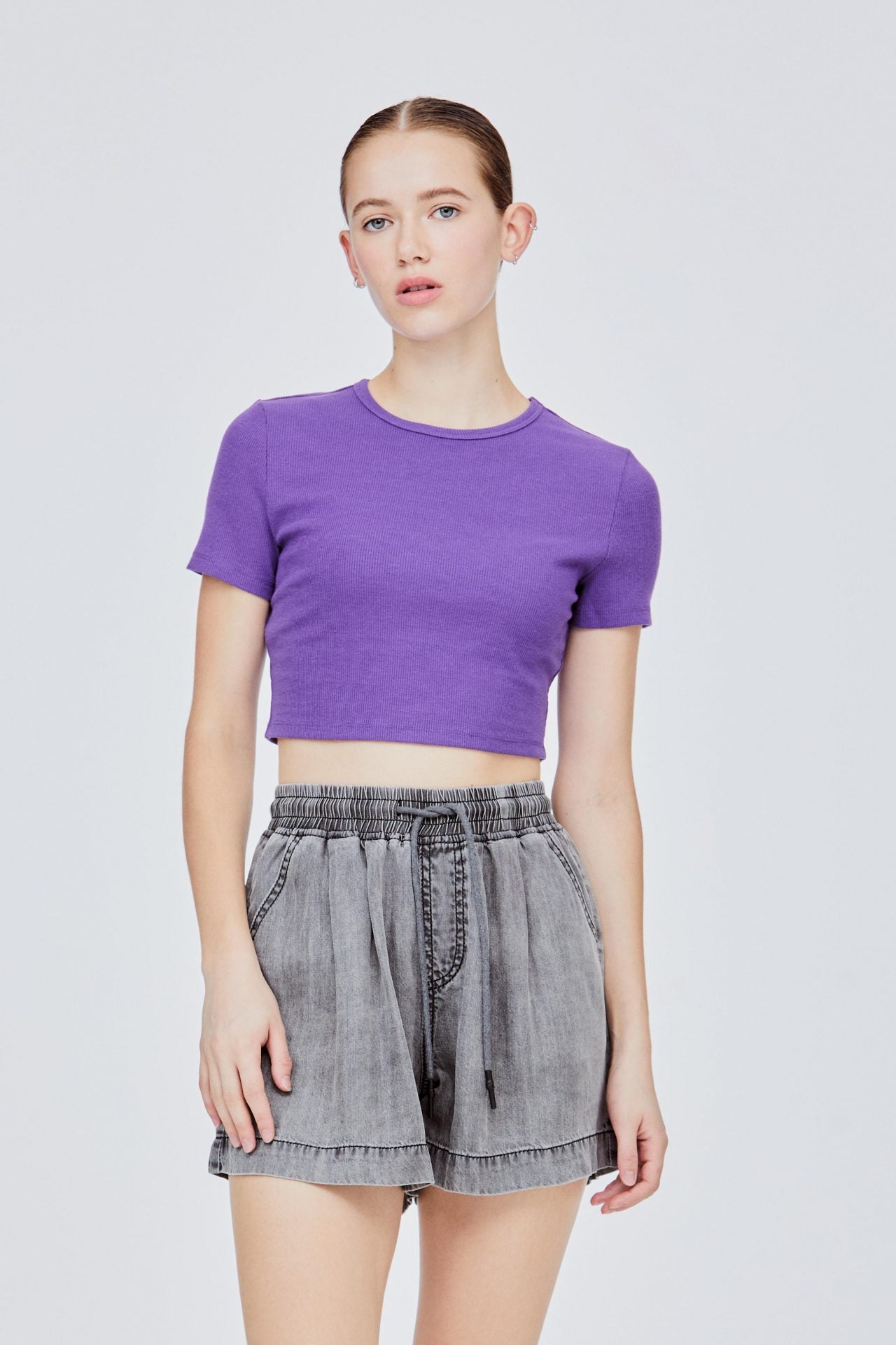 Basic Crew Neck Rib Crop Top – iORA Malaysia