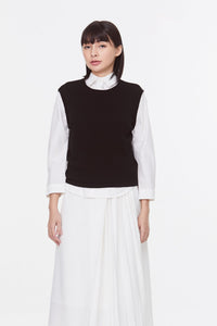 akv 8954 cropped knit black w shirt